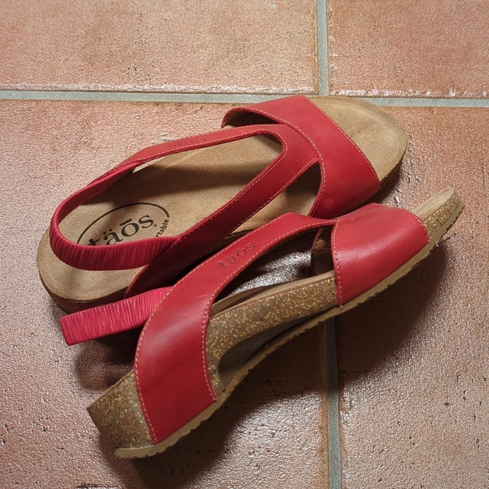 Taos Footwear Women's Bold Red Sandals - Picture 3 of 7